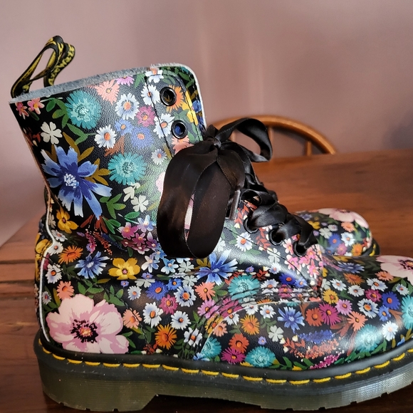 Dr. Martens Floral Multicolor Boots - Picture 7 of 10